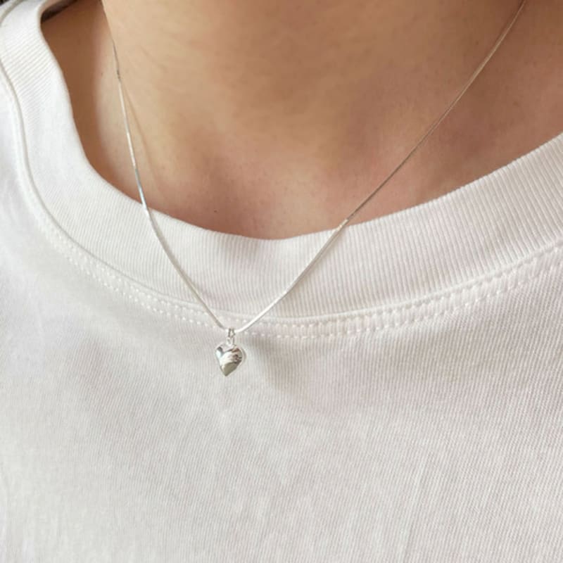 oar Square Chain Heart Necklace