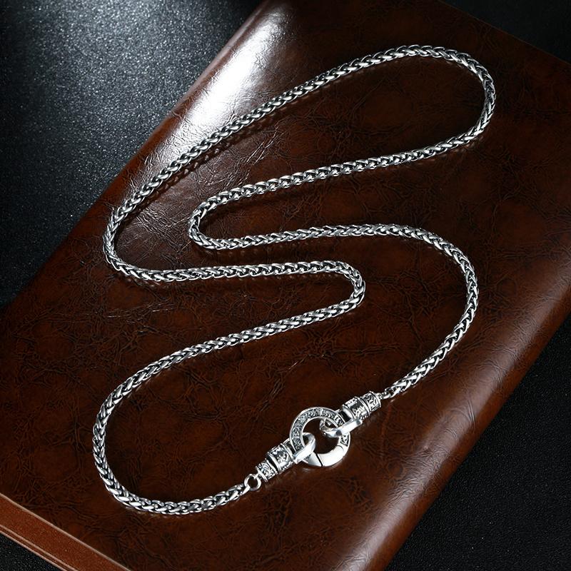 The 925 silver necklace is suitable