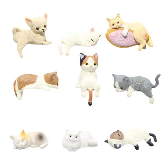 Car Ornament Lightweight Mini Cat Figurine Computer Monitor Office Desk Decoration Car Dashboard Accessories