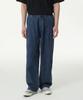 Lightweight One-Pleat Wide Elastic Denim Pants [Medium Indigo]