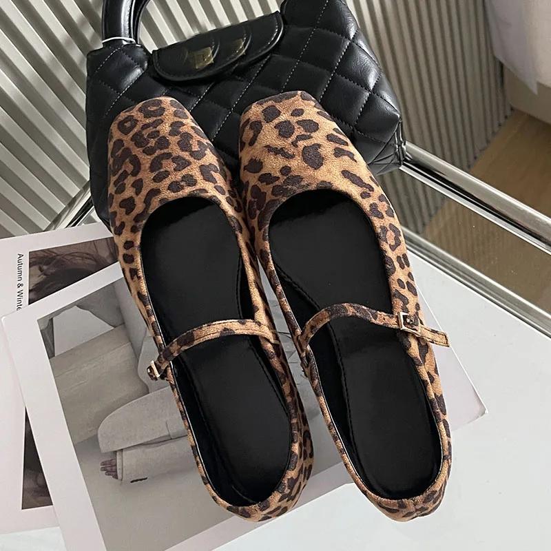 Fashion Big Size 43 Footwear Leopard Print Women Mary Janes Shoes Female Designer Shallow Fashion Buckle Strap Ladies Flat With Shoes
