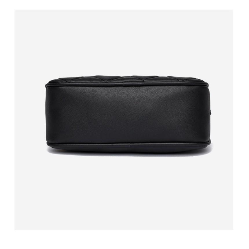 IELGY Trendy Small Square Bag Crossbody Female Bag