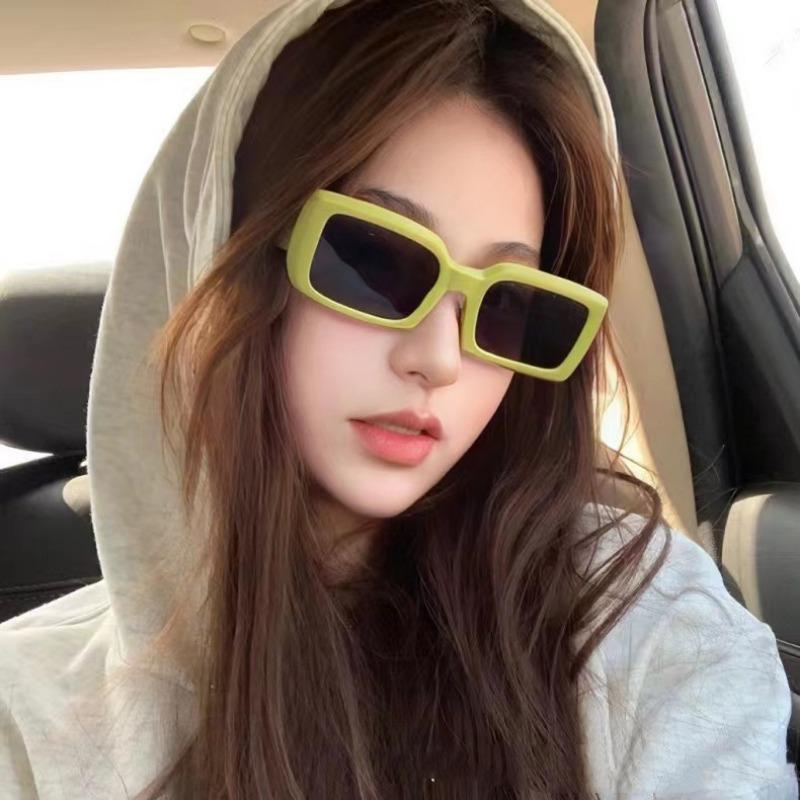 Retro Rectangular Sunglasses Fashionable Square Candy Colored Sunglasses Fashionable Retro Women's UV400 Sunglasses