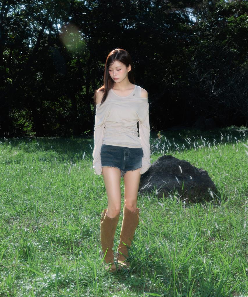 ROSEFRANTZ Layered Shirring Long Sleeve [Beige]