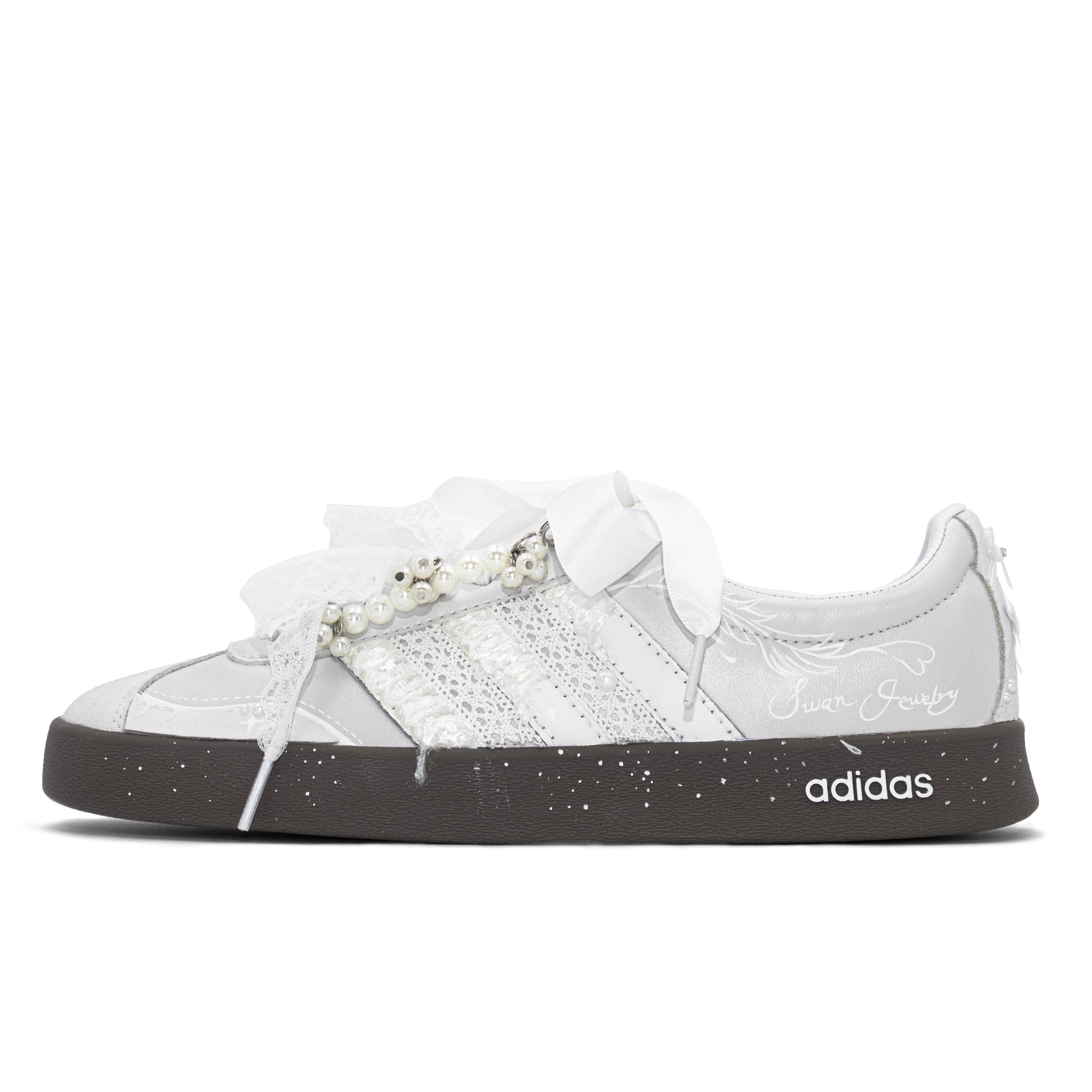 

Adidas VL COURT 2.0 Dreamy Snowwing MONE Creation Low top Skateboard Shoes Unisex White ID6015(Team177-) 42