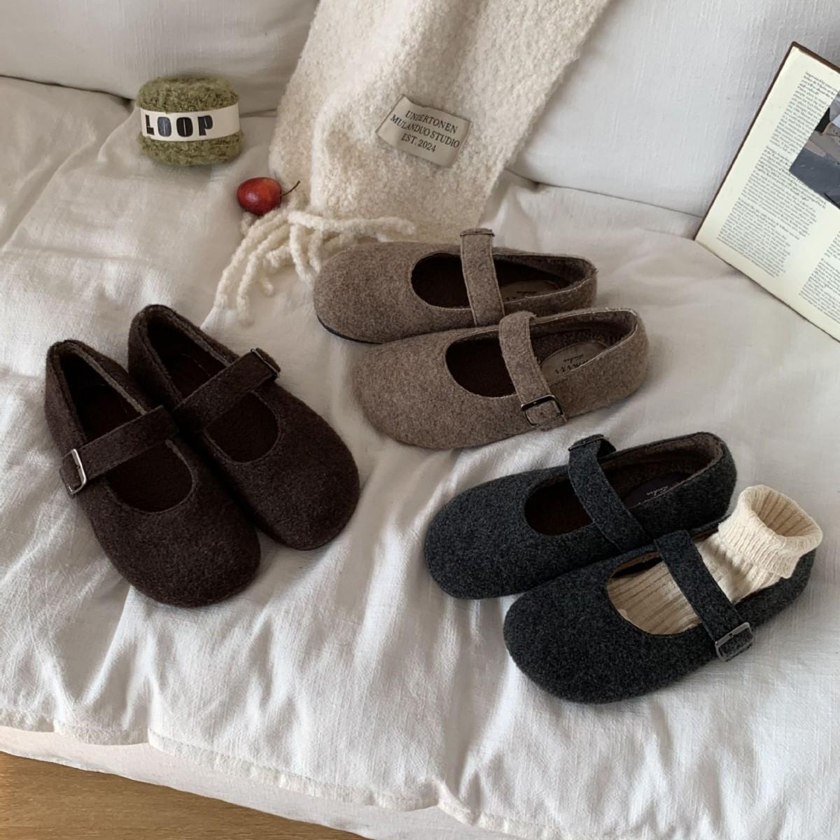 

2025 autumn and winter new round head one-word woolen soft-soled ballet Doudou women s fashionable women s single shoes for pregnant women 39 кофейный