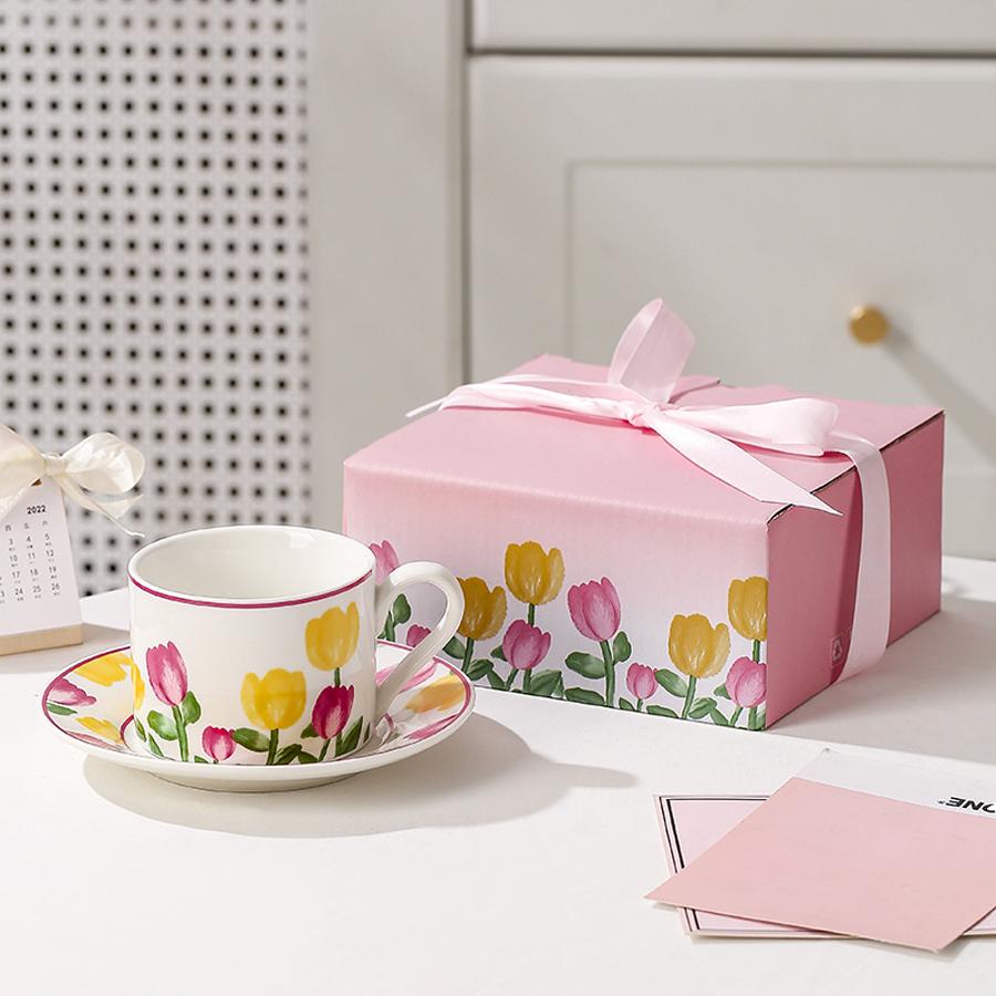 Vintage Floral Ceramic Coffee Cup and Saucer Set with Gift Box - Elegant Tea Cup for Home Use & Gift Giving