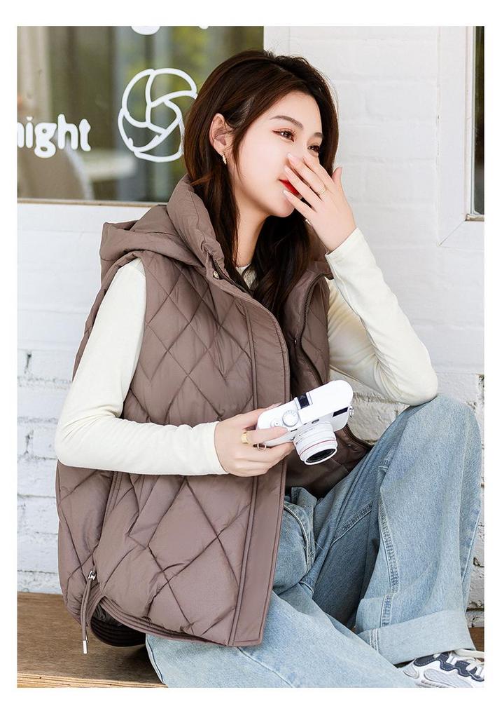 Gilet Trapuntato con Cappuccio Dimagrante Taglie Forti da Donna - Stile Coreano Autunno/Inverno 2025 Cotone Piumino