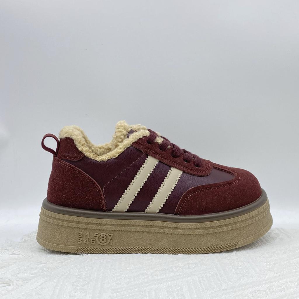 Hong Kong Style Retro Moral Training Shoes Women's 2025 New Winter Velvet Thick-soled Heightening Thermal Cotton Shoes Sports and Leisure Board Shoes