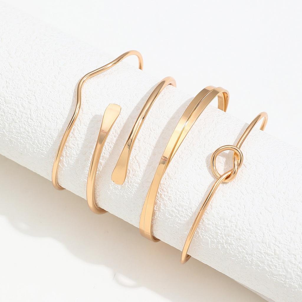 INS Fashionable and simple knotted design V Open-ended bracelet Versatile Stackable Adjustable Open Bracelet Set for Women