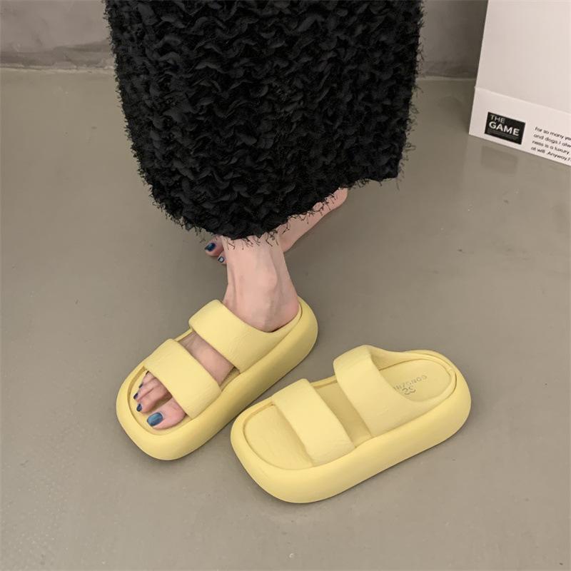 

Stepping on shit clouds one-word slippers women s wear 2025 new small height increase with skirt beach cool slippers 40 жёлтый