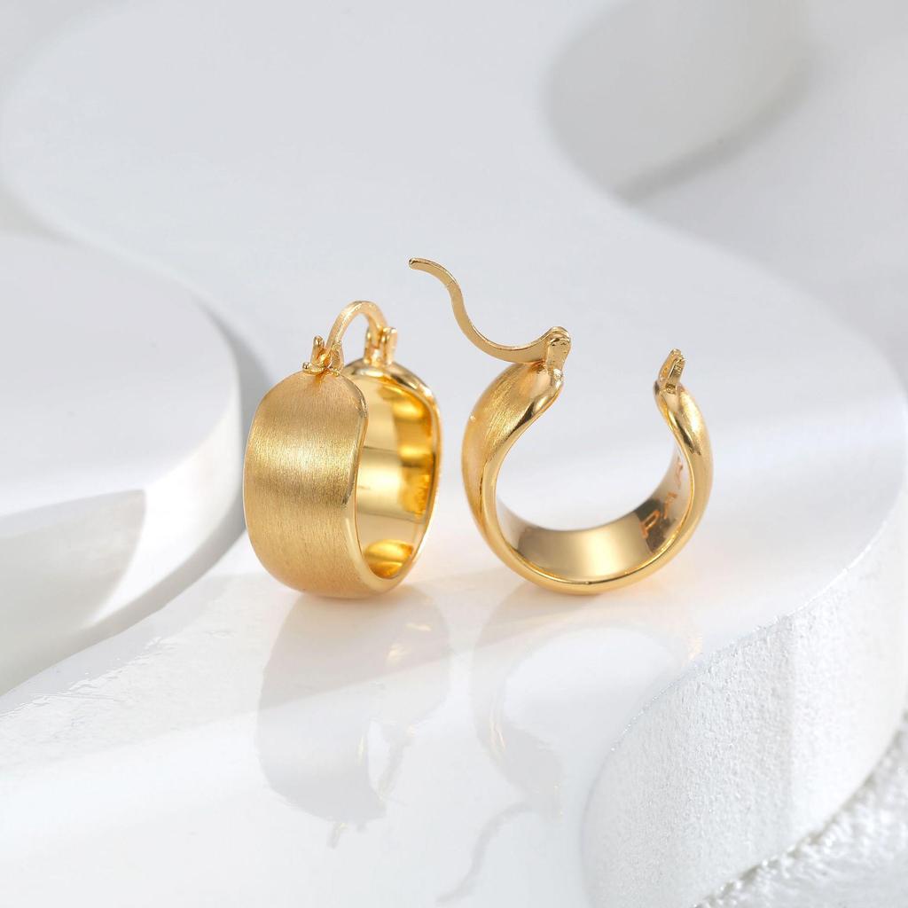 Jinruixi Vintage Brushed Ear Cuffs: Cold Style Earrings in Unique, Minimalist Design