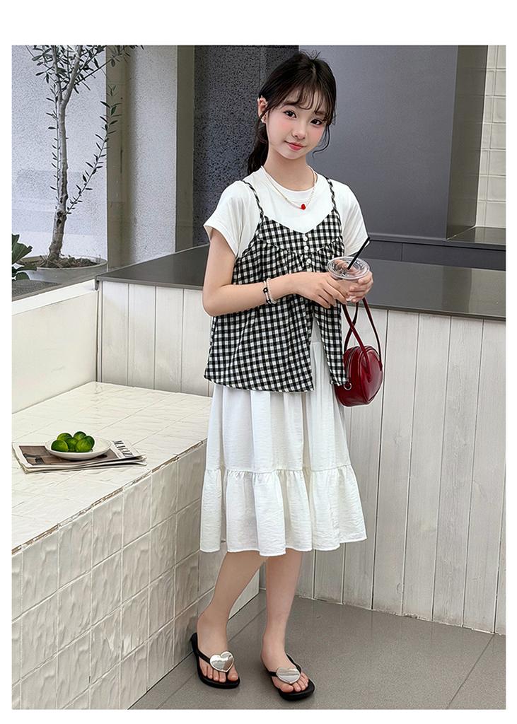 Girls' summer plaid camisole dress set, stylish children's short sleeved white casual mid length skirt