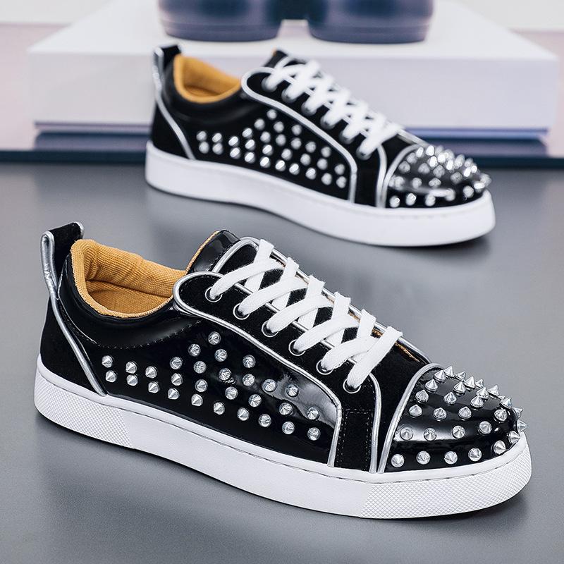 Trend Shoes for Men Patent Leather Casual Shoes Punk Style Rivet Flat Skateboard Shoes Youth Street Cool Sneaker