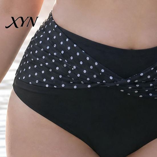 Fotogenes Strandoutfit 2-teiliges Set Übergröße Bikini-Set, V-Ausschnitt-BH mit Kreuzträgern und integrierter Stütze, Stützendes Set High-Waist Twist Badeanzug
