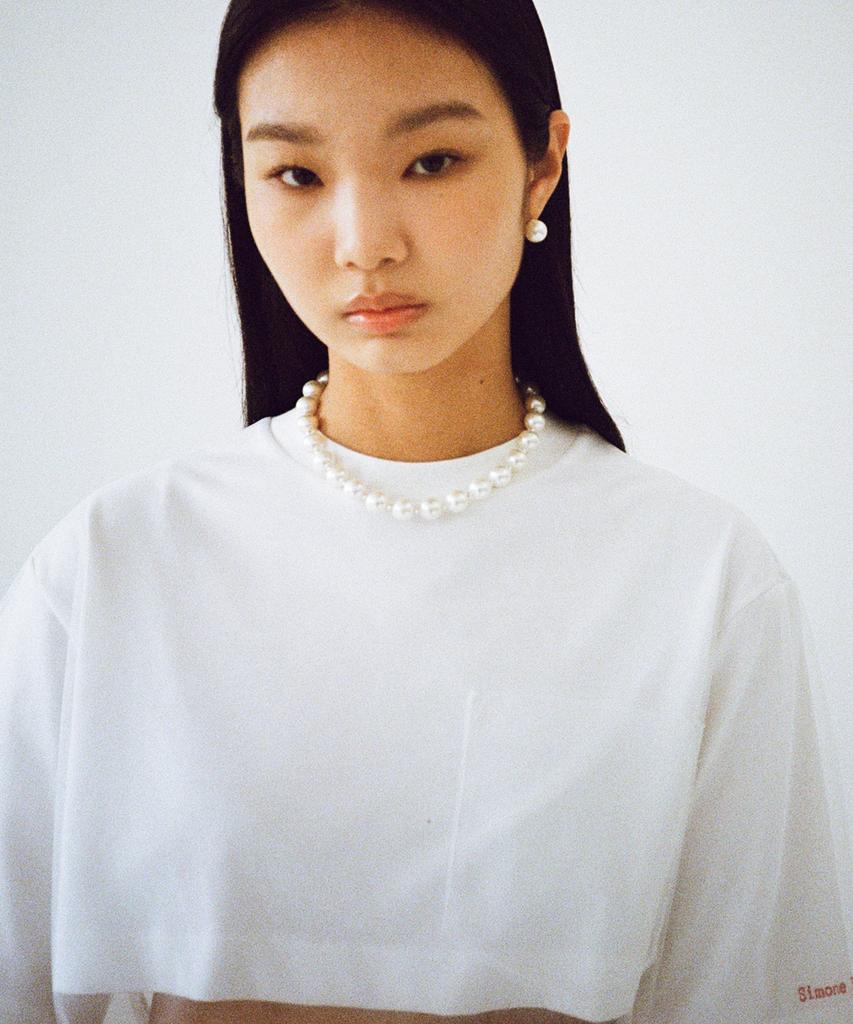 Marta White Pearl Earring