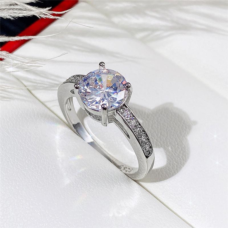 Trendy Female Wedding Rings with Round Shape Zirconia Chic Accessories for Party Engagement Ceremony Jewelry Wholesale