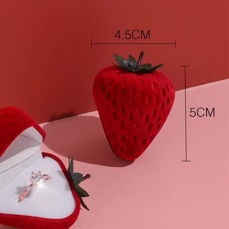 1-8PCS Strawberry Ring Box Flocking Simulation Strawberry Ring Box Creative Gift Jewelry Packaging Box Accessories Storage Box