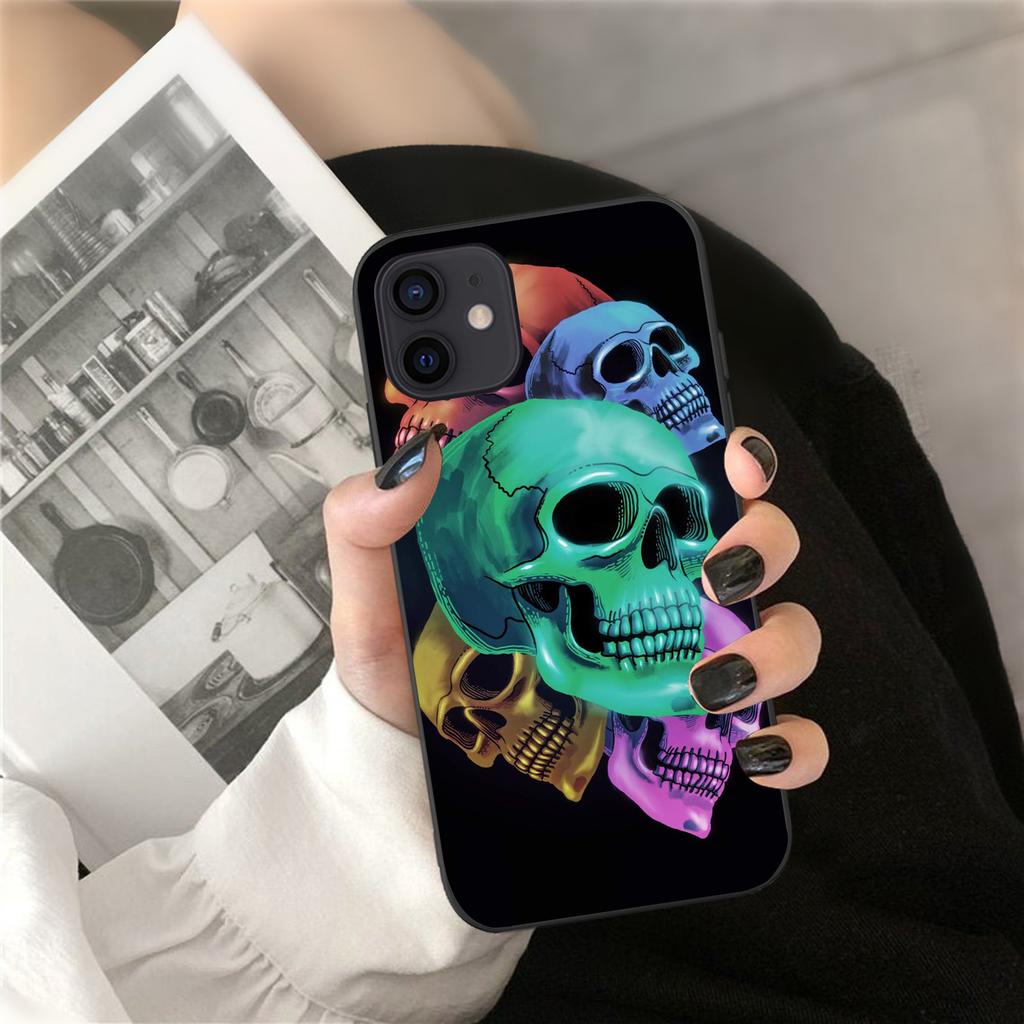 Aplicable a iPhone 16 Funda para teléfono móvil Funda blanda XR Nueva funda para teléfono móvil con calavera Funda para teléfono con calavera