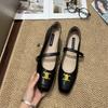 French evening breeze temperament small leather shoes women's 2025 spring and autumn new flat-bottomed retro single shoes Mary Jane shoes