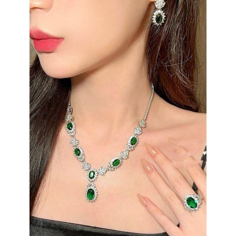 European and American High-End Luxury Simulated Emerald Tourmaline Necklace, Earrings, Ring, Female Bride Banquet Dress Elegant Set