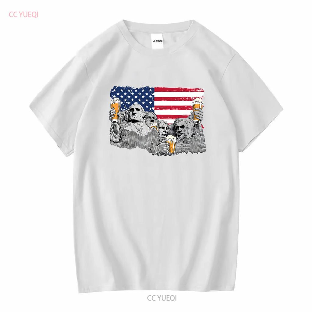 Mount Rushmore Präsidenten Bier trinken T-Shirt Amerika USA Flagge South Dakota Denkmal Patriotischer Trinker 4. Juli Vintage