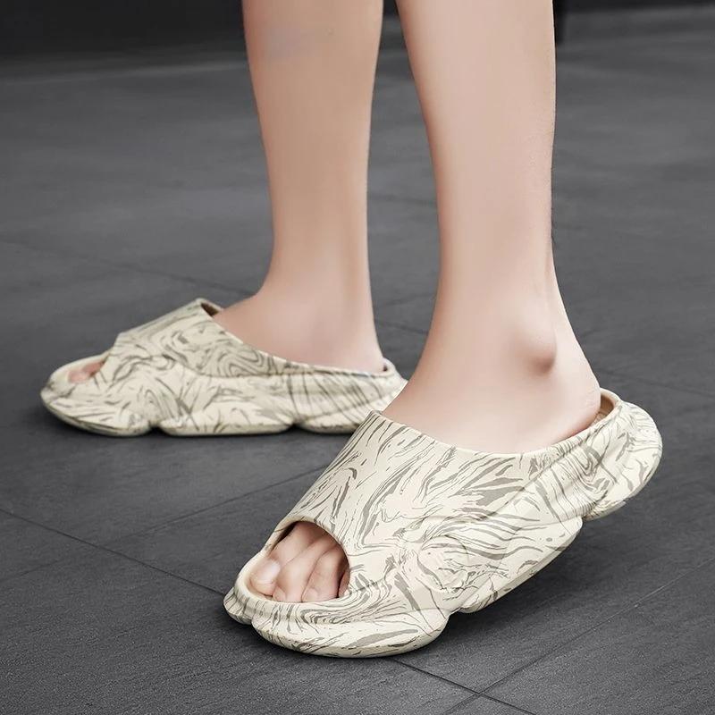 

Fashion Platform Male Slipper Walk Around Home House Indoor Clappers Shoe 2025 Fun Designer Luxury Trend Casual Style Eva Slides Men s 44-45