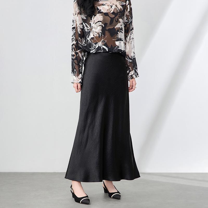 

Luxury Satin Fishtail Midi Skirt - High Waist, Draped, Slimming, and Perfect for Summer XL