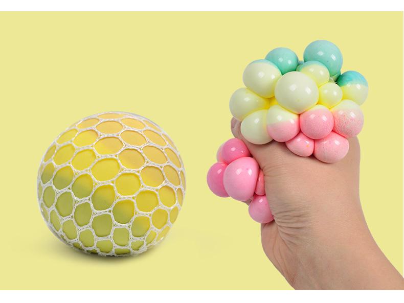 Novelty Color-Changing Grape Squeeze TPR Rubber Stress Ball Toy