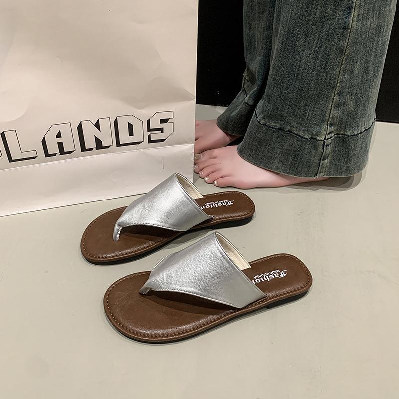 

Thick-soled flip-flops for women s outer wear 2025 new summer outer wear cool slippers retro beach cool slippers 35 серебряный