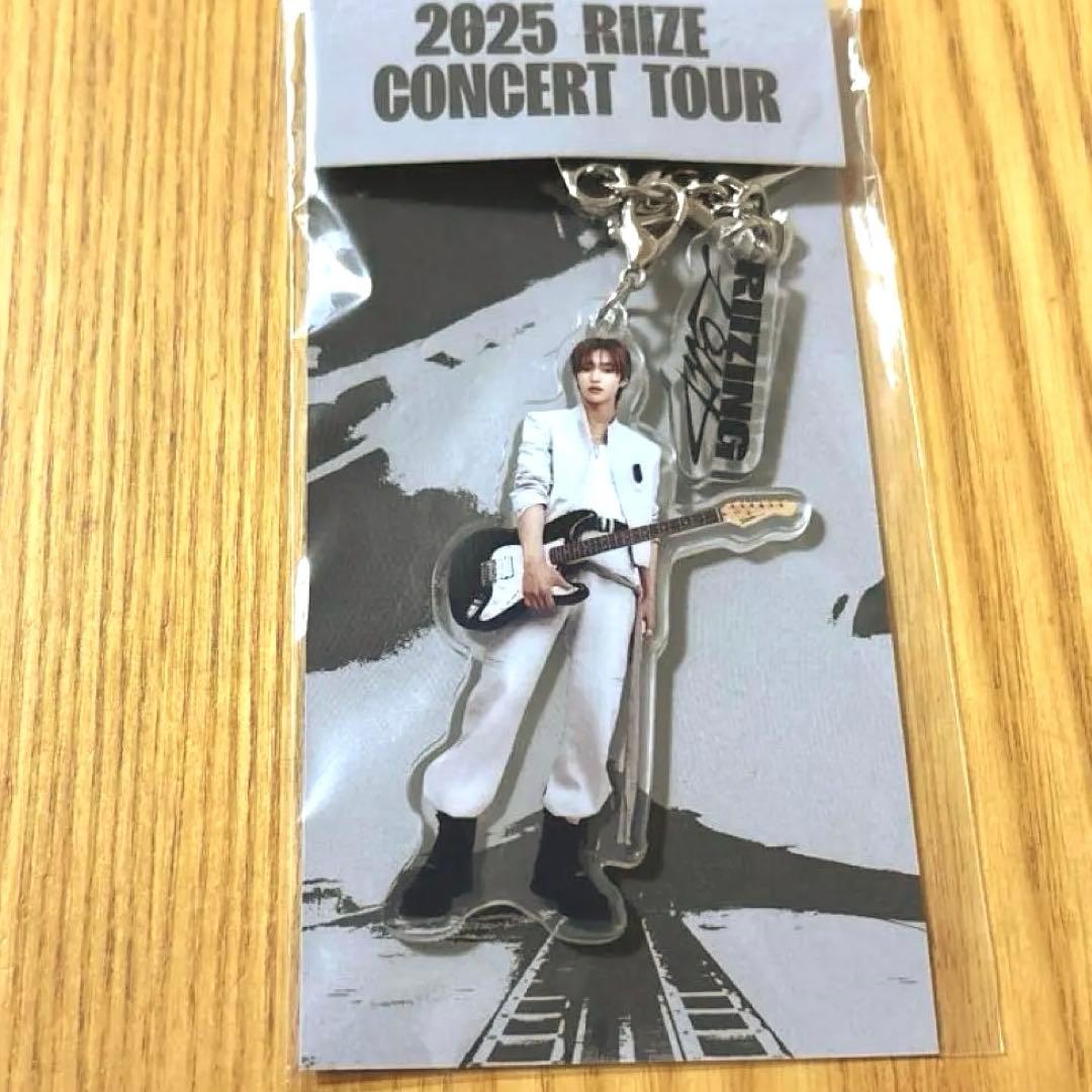 

[USED] RIIZE Won Bin RIIZING LOUD Acrylic Key Ring