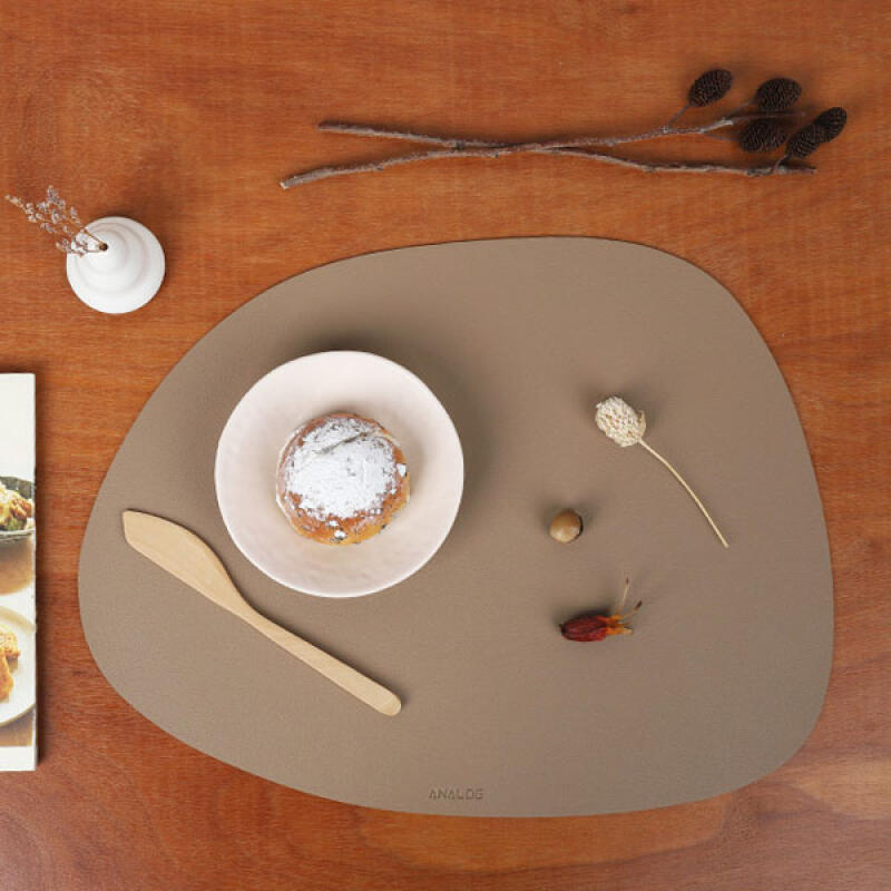 Leather Table Mat Pebble Table Mat ivory