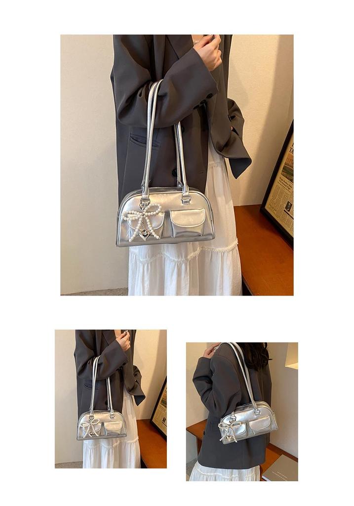 2026 Glossy Underarm Baguette Bag - High-End Women's Commuting Shoulder Bag, Korean Niche Boston Bowling Style