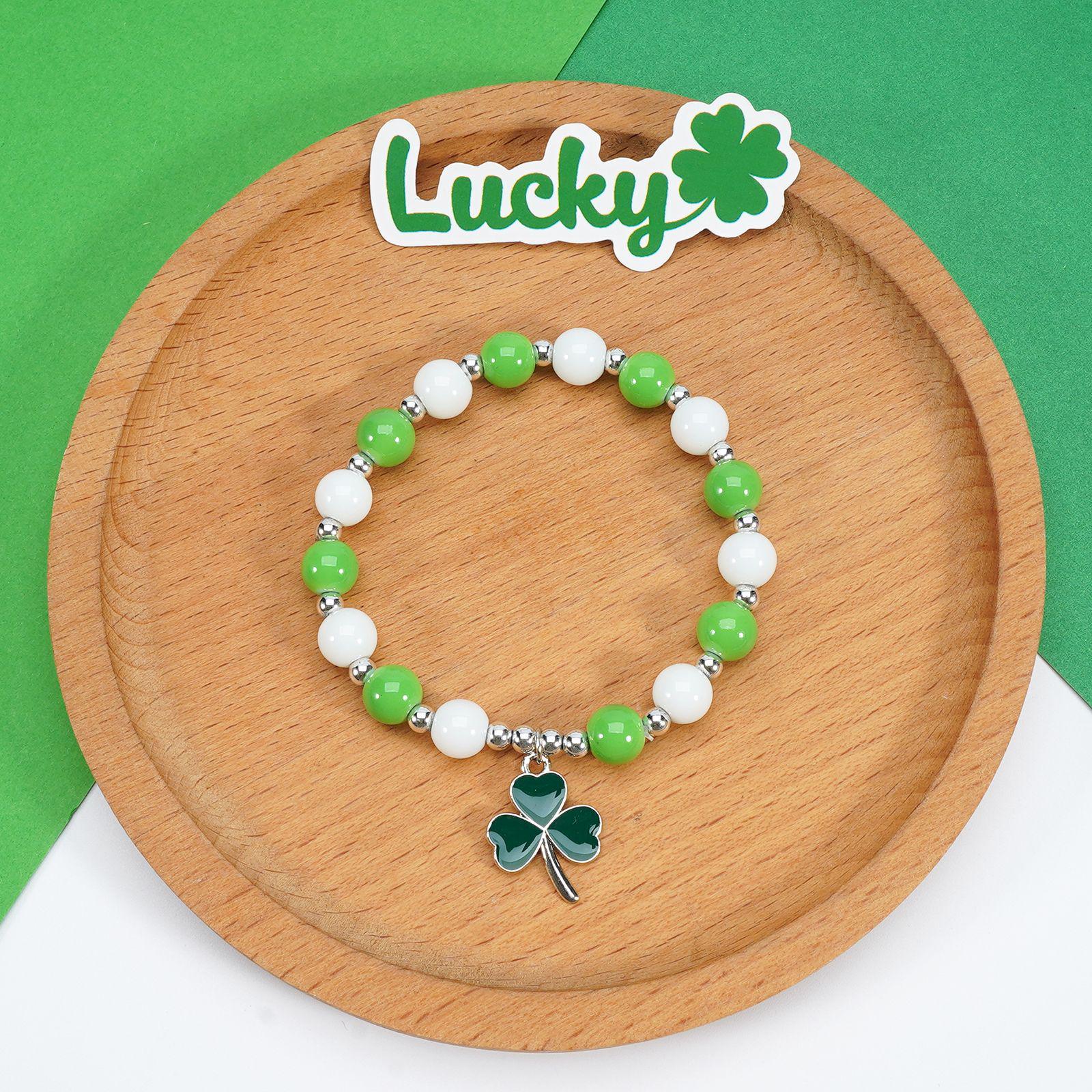 Trendy Four-Leaf Clover Green Beaded Crystal Elastic Bracelet