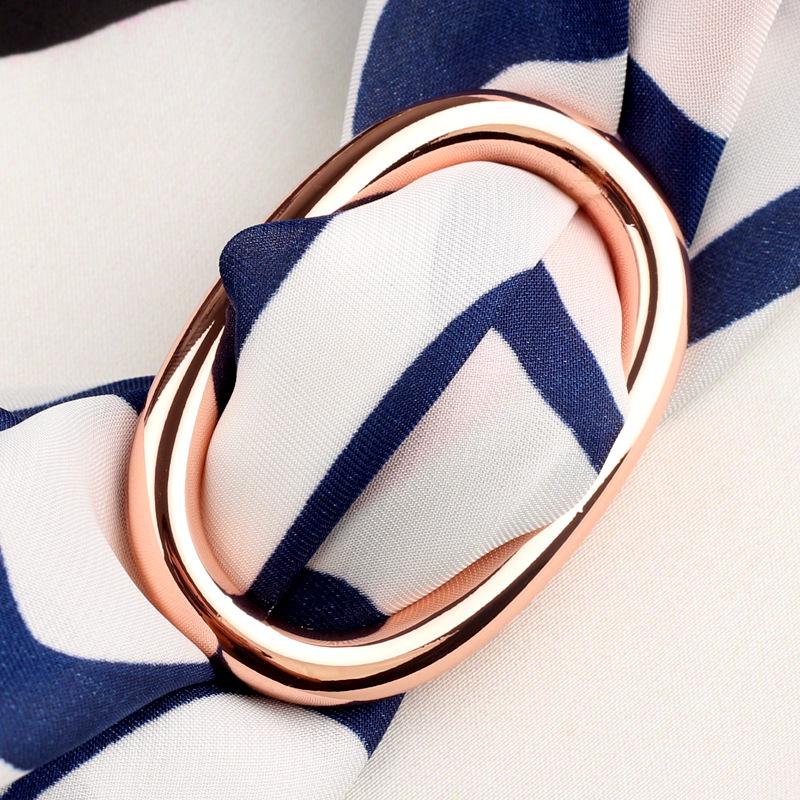Elegant Gold Oval Scarf Clip: Versatile High-End Buckle for Women