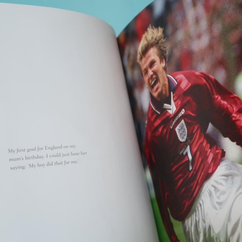 [USED] Foreign Books: David Beckham Photo Collection (Soccer, World Cup)