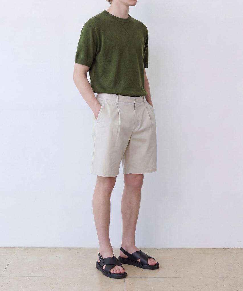 Edeunbeoleokeulleob Inverted Tuck Shorts (Light Beige)