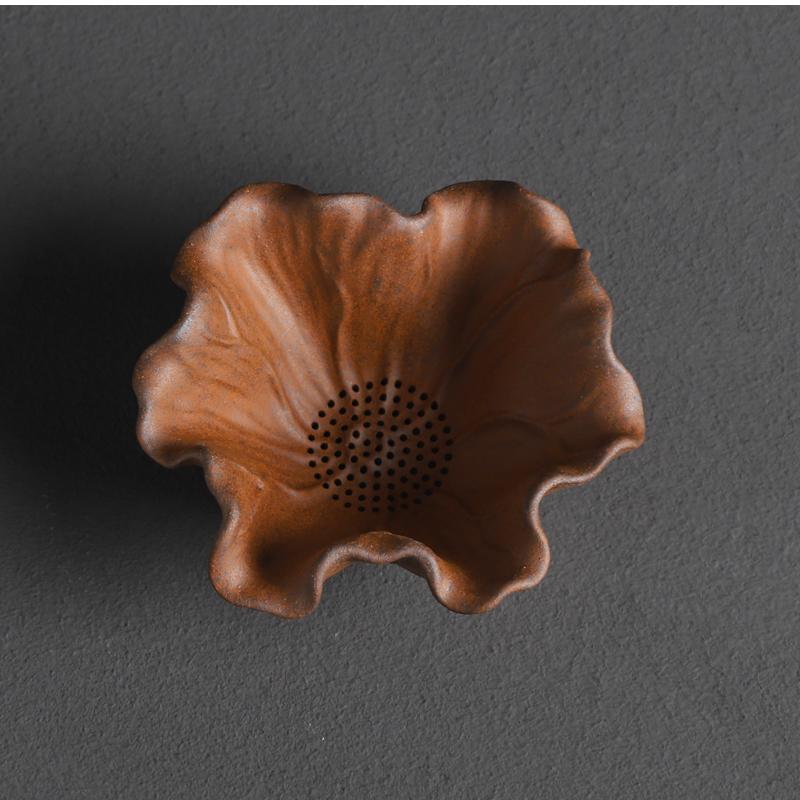 

Old Rock Mud Coarse Pottery Tea Leakage, Retro Tea Filter, All Ceramic Filter Set, Tea Ceremony Accessory