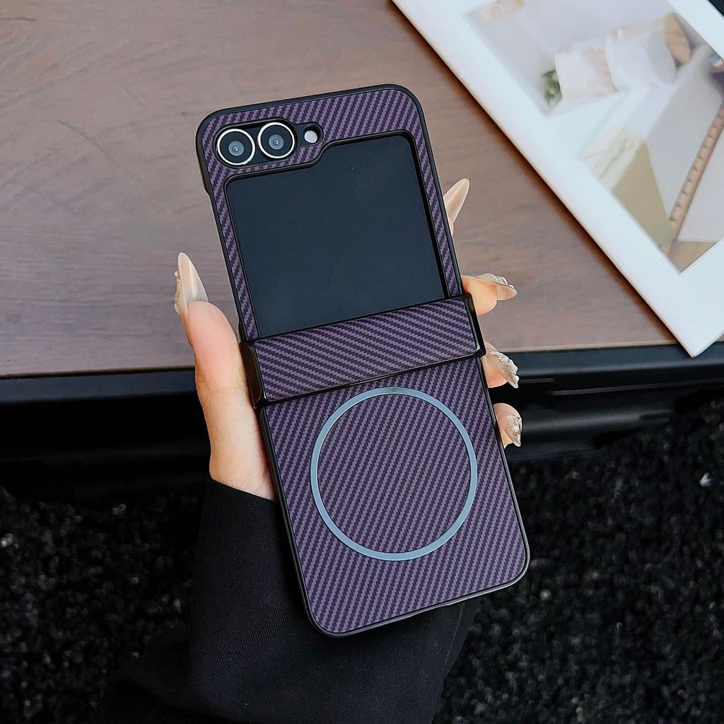 Luxury Carbon Fiber Stripes Fold Phone Case For Samsung Galaxy Z Flip 7 FE 6 5 Anti-Drop Magnetic Wireless Charge Protect Cover