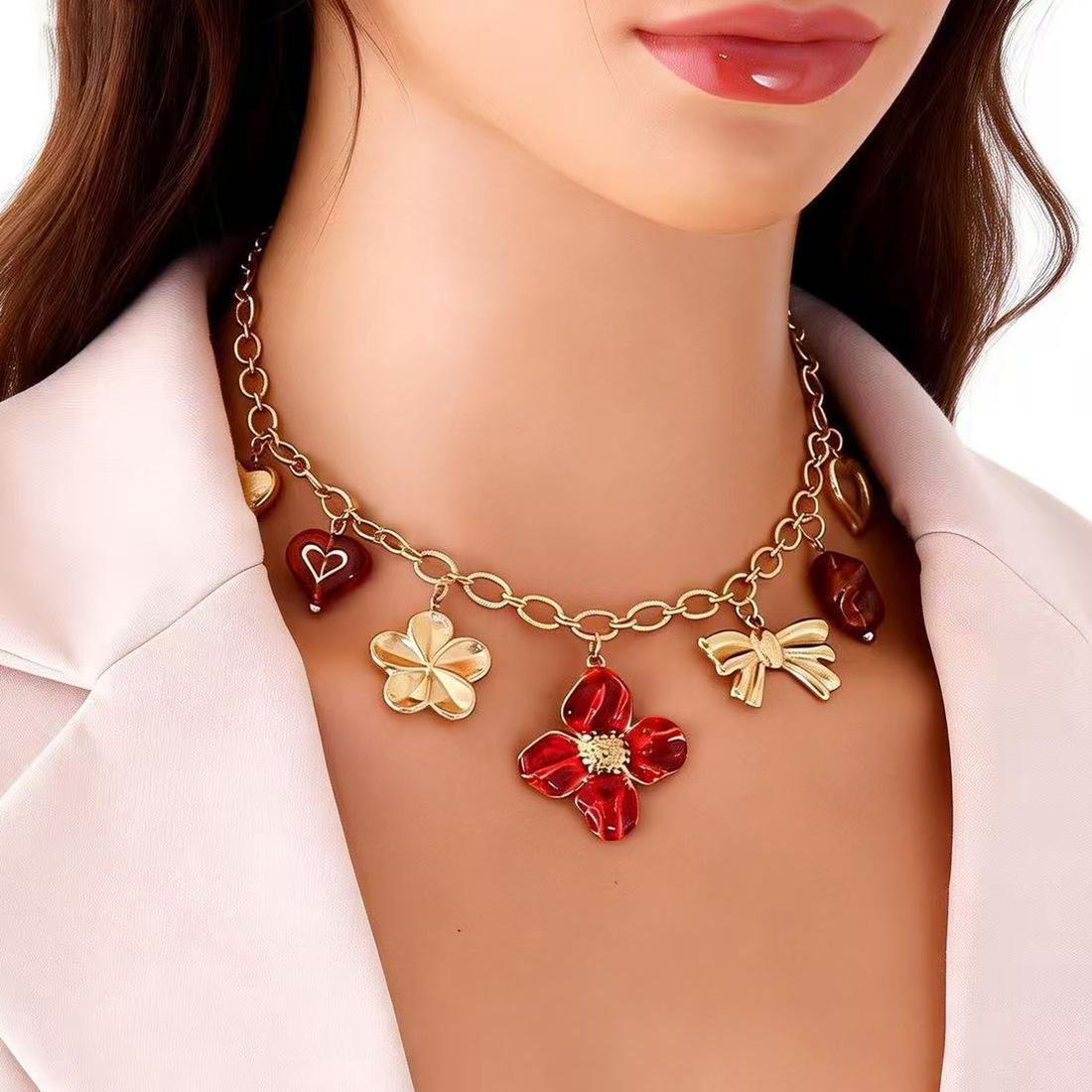 Unique Exaggerated Flower Sun Multi-element Necklace Elegant Vintage Stainless Steel Neck Jewelry