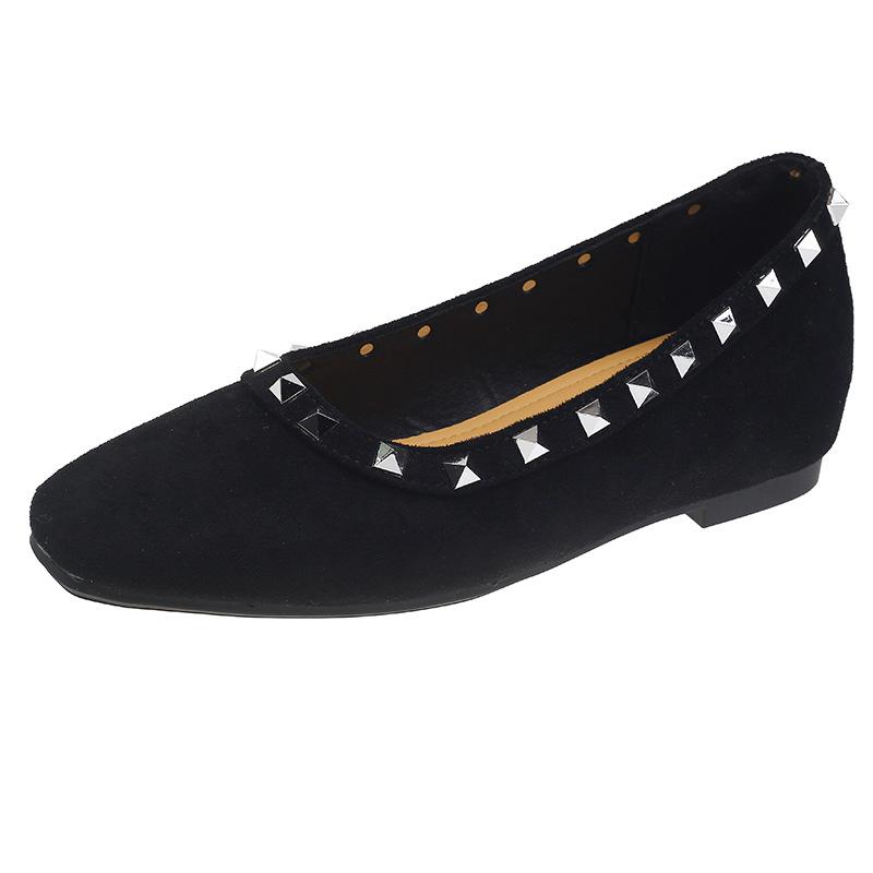 

2025 Маленькая заостренная головка, внутренняя высота увеличивается на 2,5 см, красная подошва, замша, розово-красные заклепки, светлый рот, сексуальные одинарные туфли на низком каблуке 40 чёрный