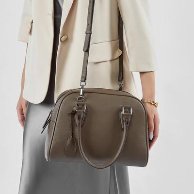 Bolsas de couro genuíno Boston Tote para mulheres Tendência Design Bowling Pillow Senhoras Bolsas de ombro Crossbody