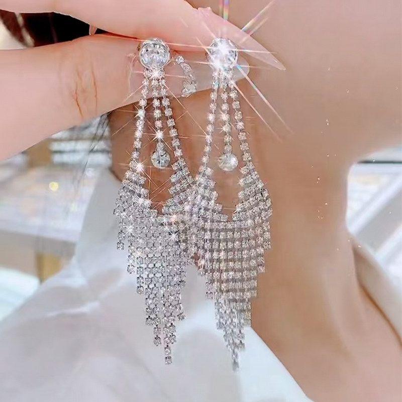 

Fancy Full Rhinestone Tassel Earrings for Women Grandeur Design Fashion Allergic Square and round Face Long Luxury Dress Earrings for Women Silver
