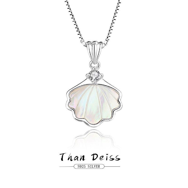 

S925 Silver Women s Necklace - Light Luxury, Versatile with White Mother-of-Pearl, Niche Design Clavicle Chain S925 Silver