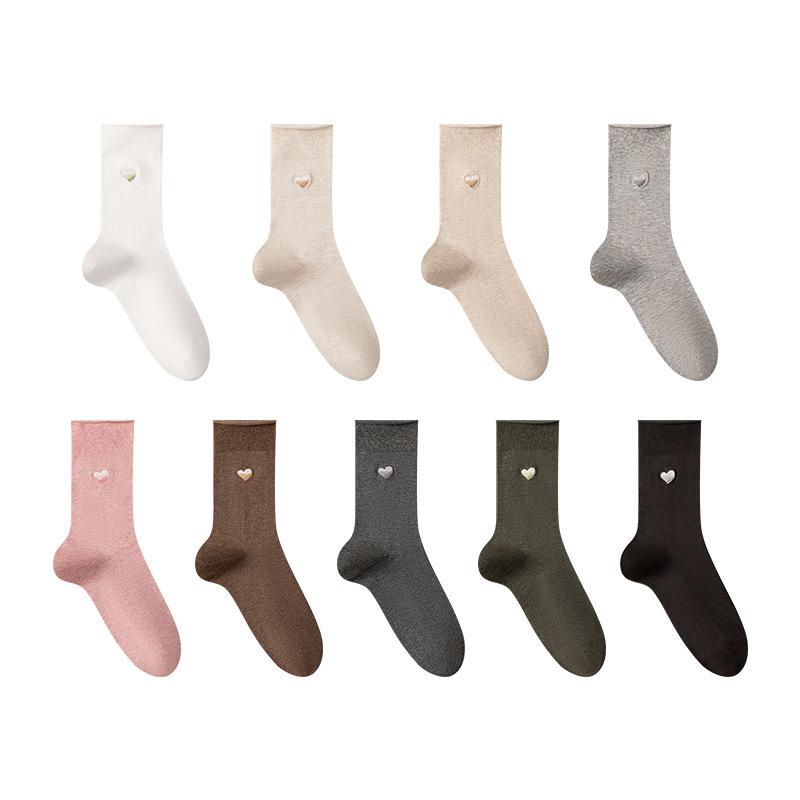 Female Autumn Cotton Love Embroidery Curled Loose Mouth Yuezi Tube Stack Socks