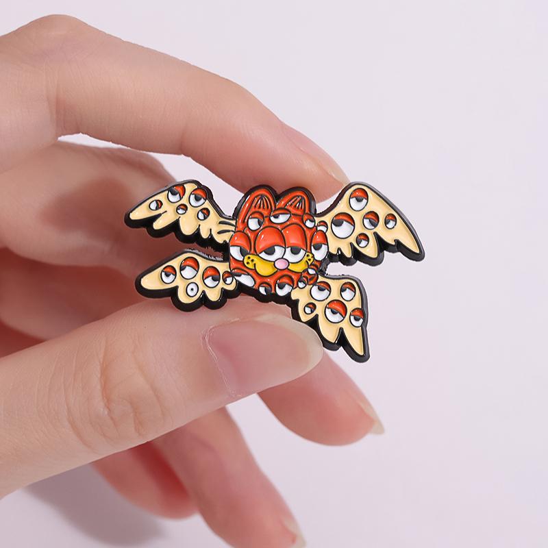Cat Seraph Enamel Pins Custom Animal Brooches Lapel Badges Funny Creative Cartoon Angel Jewelry Gift for Friends
