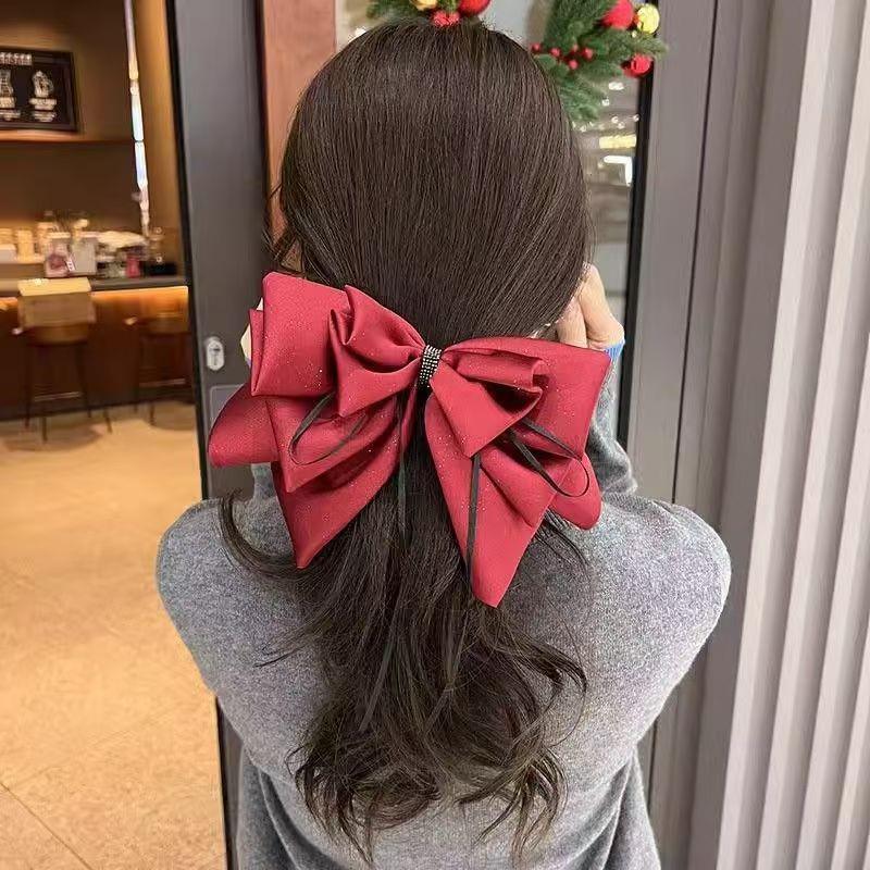 Polka Dot Bow Claw Clip: Elegant Women's Hair Accessory
