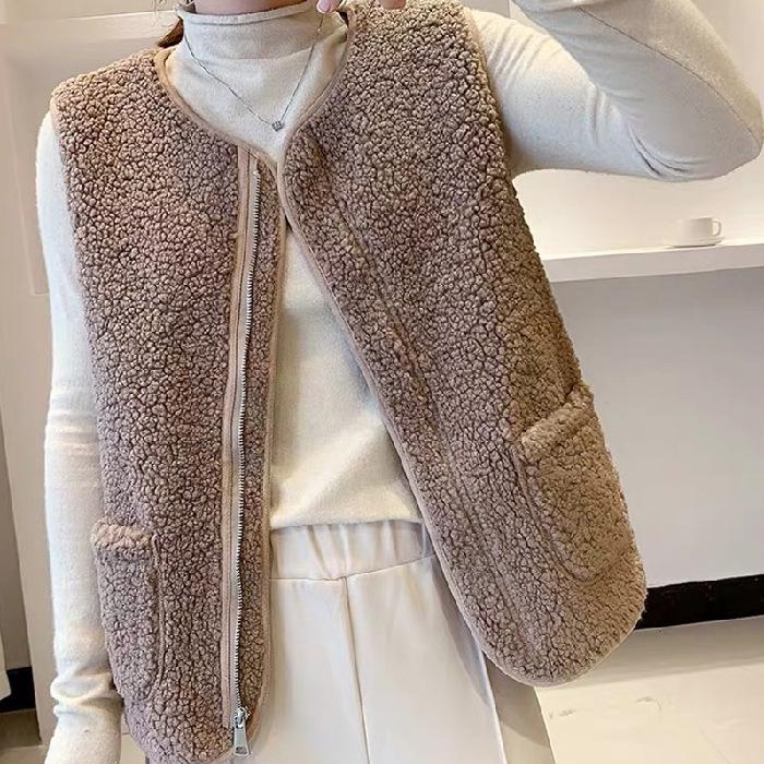 Women's 2024 Autumn/Winter Lambswool Plush Vest - Korean Style Versatile Outerwear Gilet.