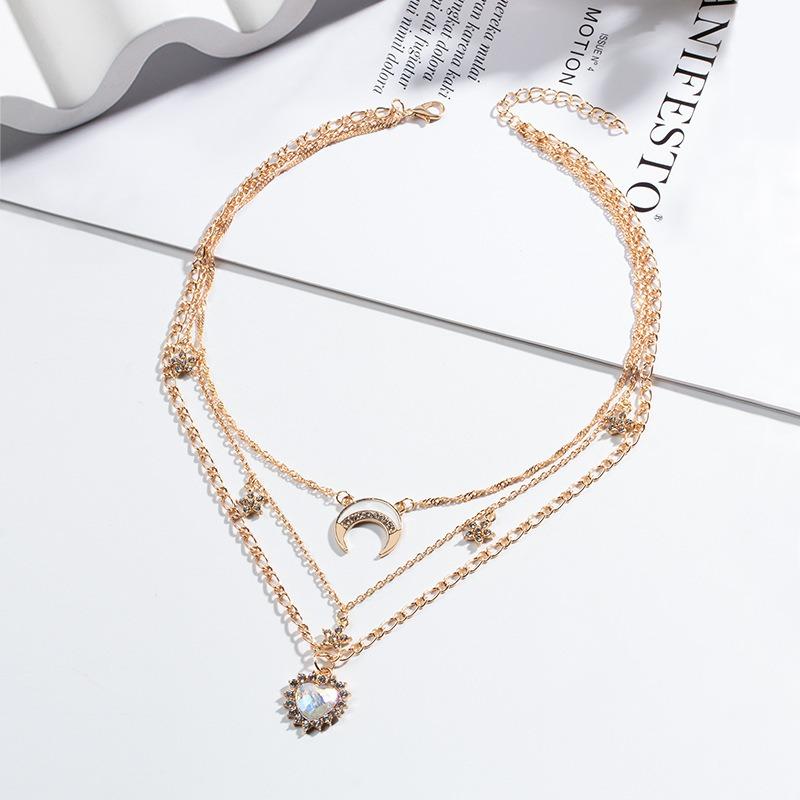 Alloy necklace New jewelry Niche high-end love moon crystal necklace women's collarbone chain