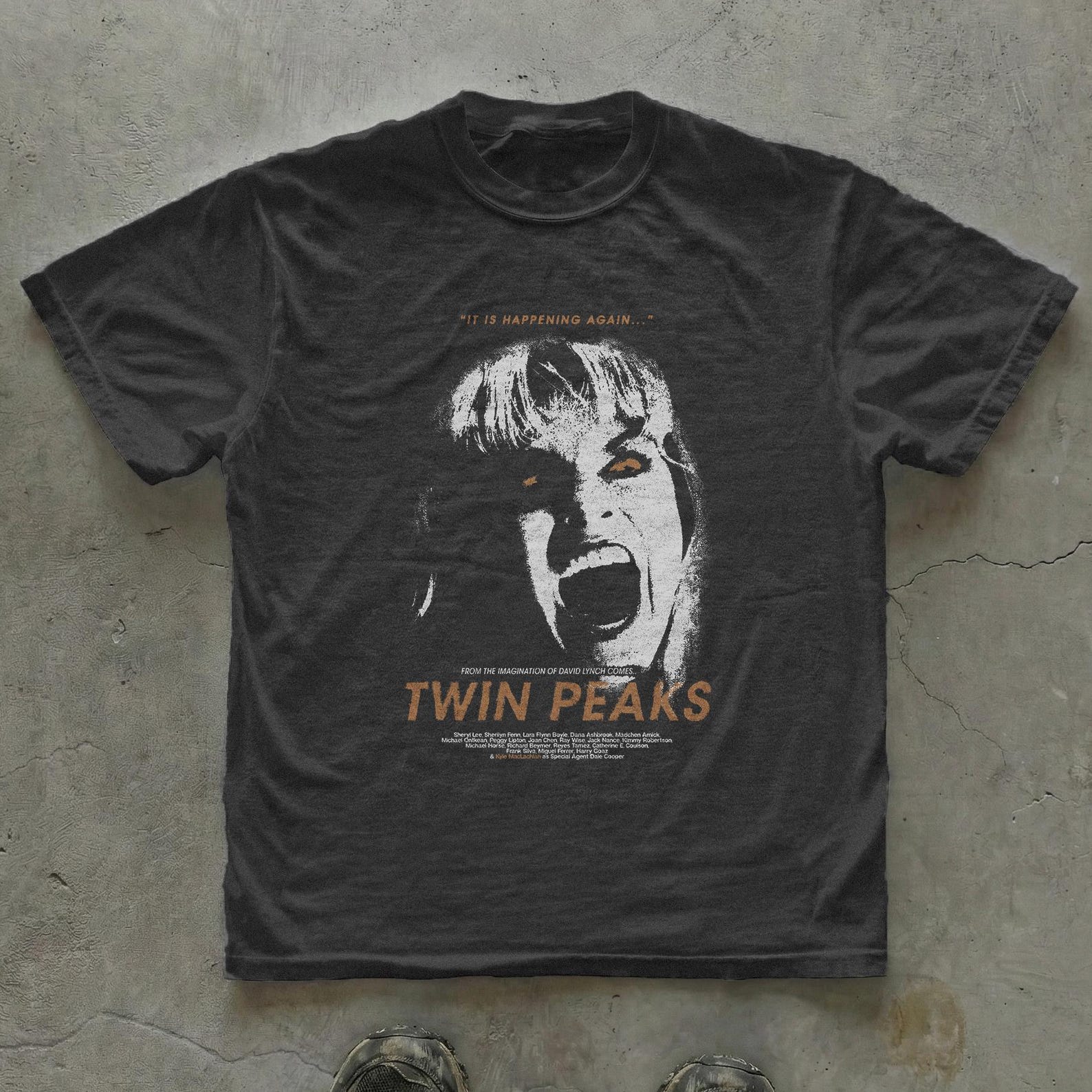 Twin Peaks graphic T-Shirt, horror series streetwear tee, vintage movie tee, unisex cult TV shirt, cinematic art style, retro film tee 4XL